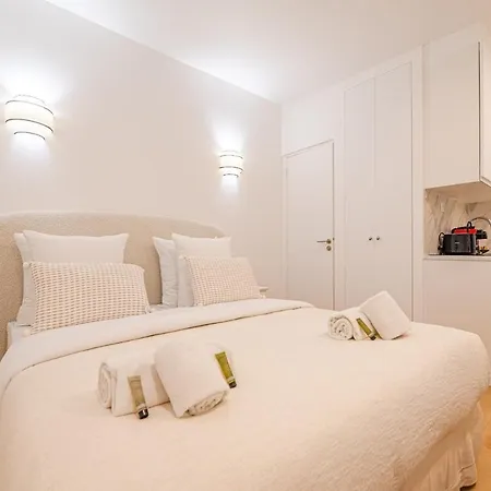 Charming In The Marais