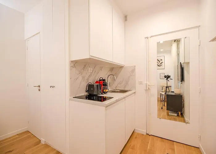 Appartement Charming In The Marais