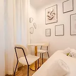 Apartment Charming In The Marais *